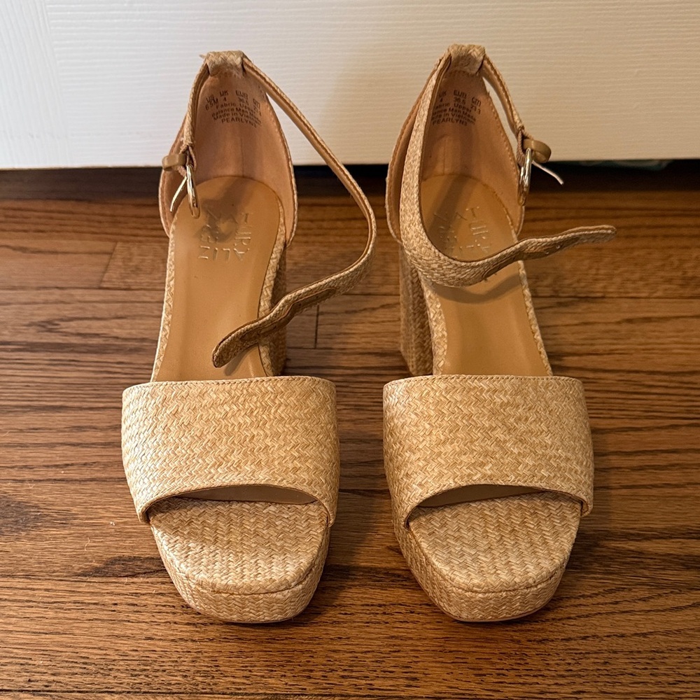 Naturalizer Tan Woven Wedge Sandals